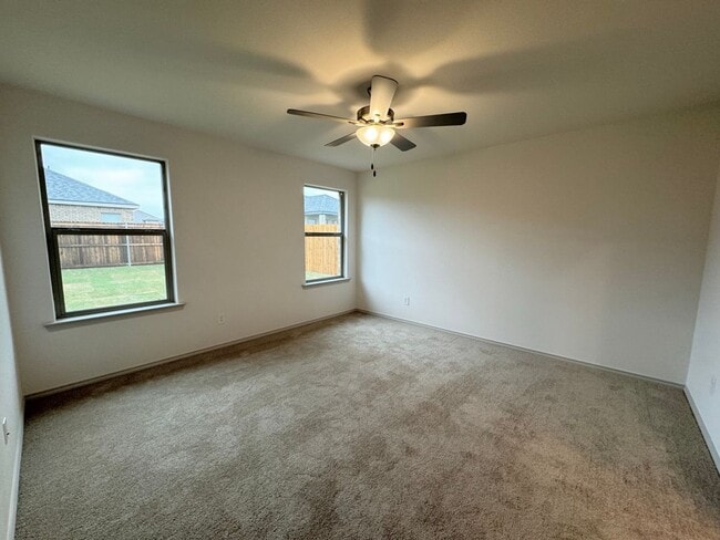 Building Photo - New Beginnings Start With AMRR: 3 BD Suburban Style Neighborhood!