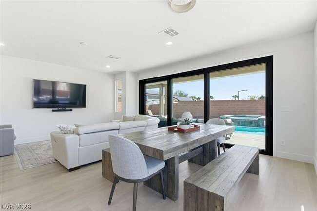 Building Photo - 11063 Pegasus Dr