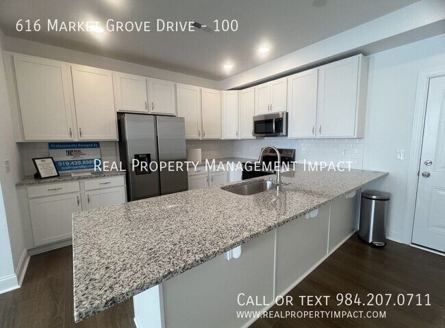 Building Photo - 616 Mkt Grv Dr