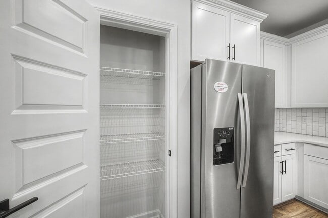 Building Photo - Brand new Hermitage townhome, end unit with garage, 3 bedroom 2.5 baths, community pool