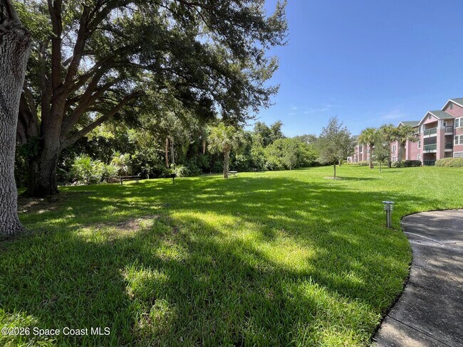 Building Photo - 7667 N Wickham Rd