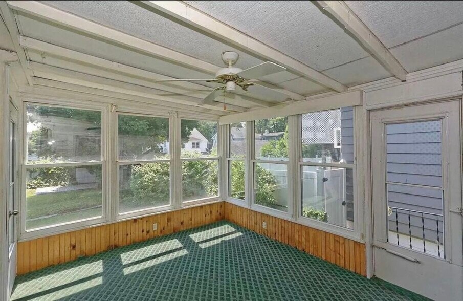 Building Photo - 29 Cardinal Ave