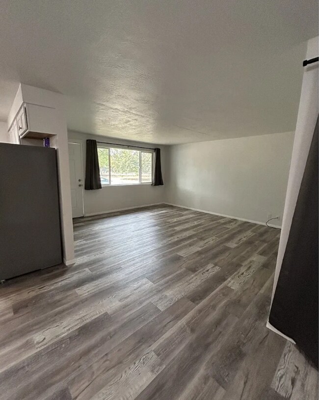 Building Photo - 2253/2255 Shadylane Drive