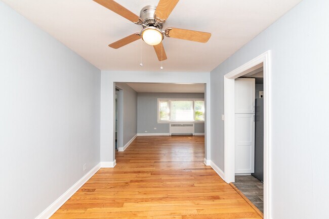 Building Photo - 227 Custer Ave