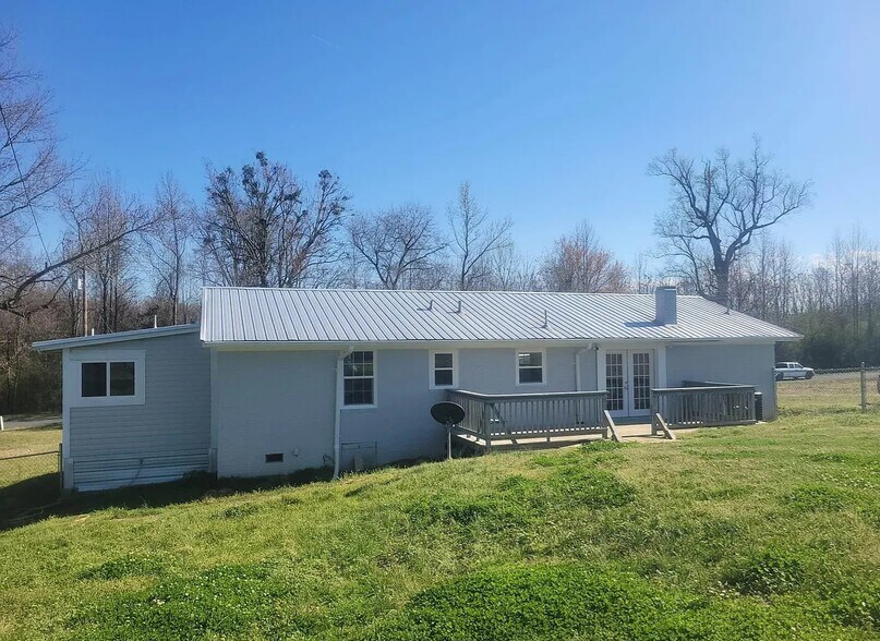Building Photo - 5915 Ormondsville Rd
