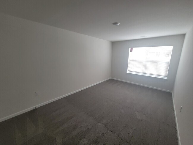 Building Photo - 50 Clear Creek Ln