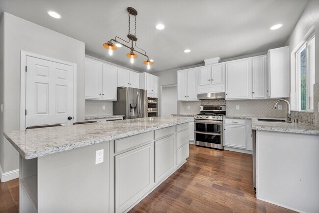 Building Photo - 4360 Great Falls Loop