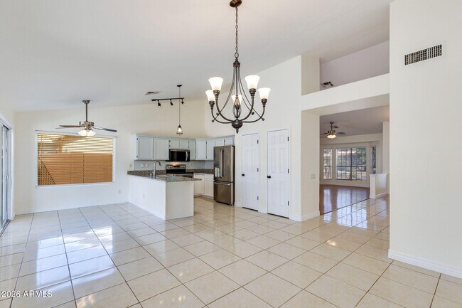 Building Photo - 4250 E Encinas Ave
