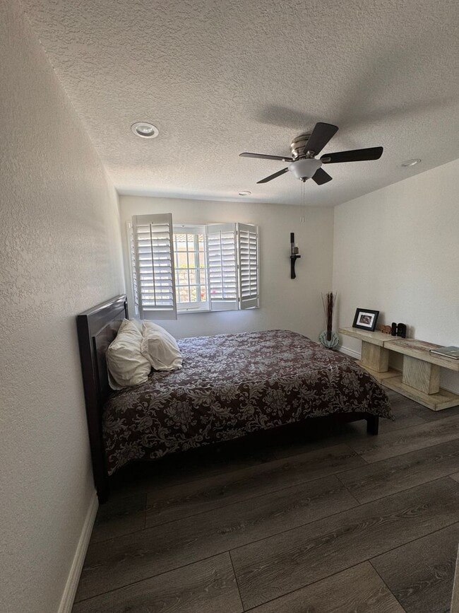 Building Photo - BEAUTIFULLY Updated Home with Pool+ Modern...
