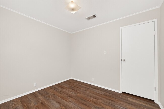 Building Photo - 11918 Greensbrook Forest Dr