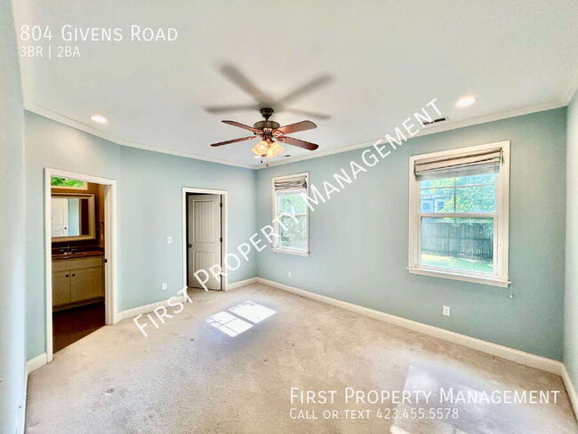 Building Photo - 804 Givens Rd