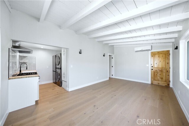 Building Photo - 5339 E Ocean Blvd