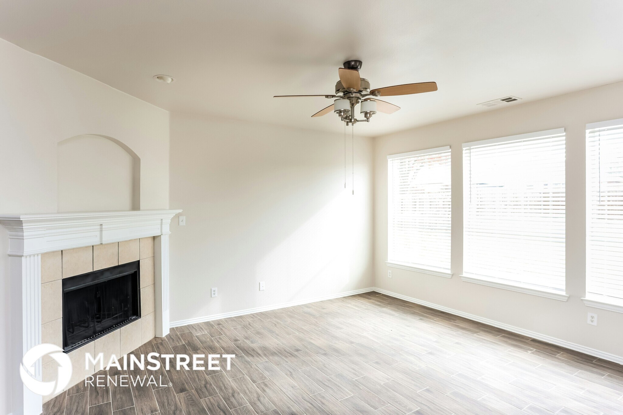 Building Photo - 532 Pinnacle Dr