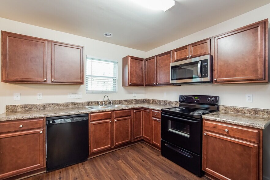 Building Photo - 1433 Tamarino Dr