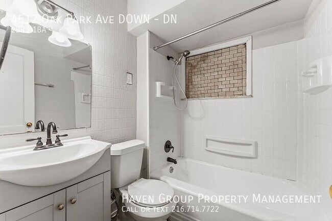 Building Photo - 4512 Oak Park Ave