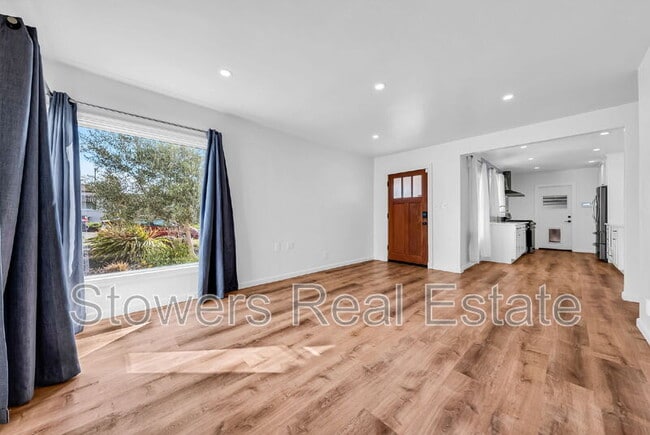 Building Photo - 21747 Orange Ave