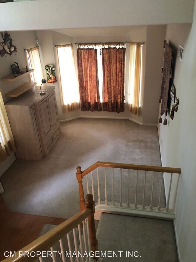 Building Photo - 4 br, 2 bath House - 300 Apple Blossom Ln.