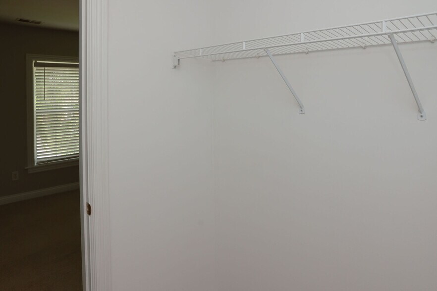 Building Photo - 3288 Snaffle Rd