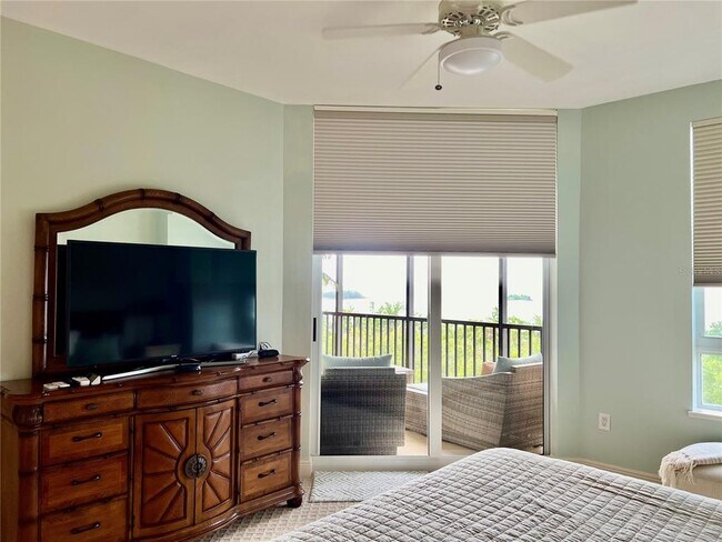 Building Photo - 3321 Sunset Key Cir