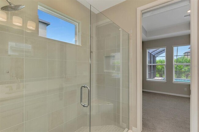 Building Photo - 6310 Grandview Hill Ct