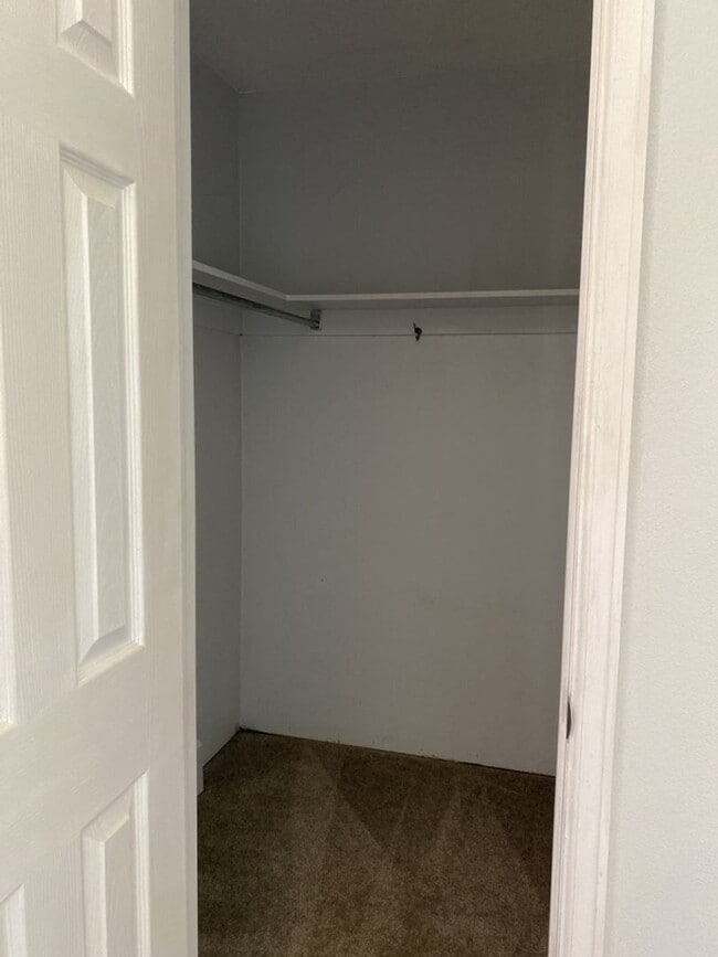 Building Photo - 1625 W Elizabeth St