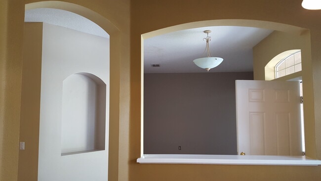 Building Photo - 10198 Marsh Pine Cir