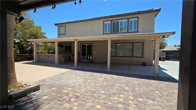 Building Photo - 5536 Breecher Ave