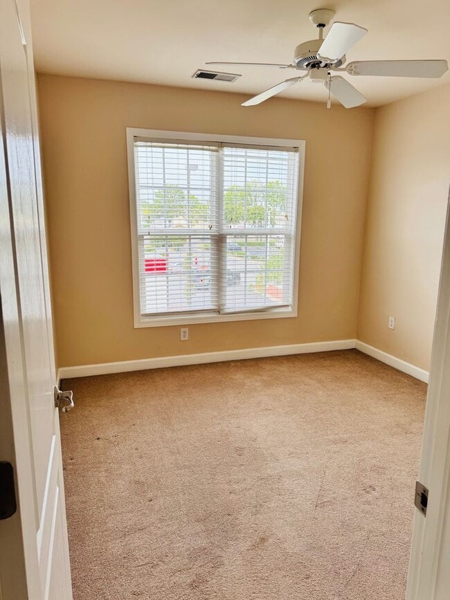 Building Photo - 2092 Ayrsley Town Blvd