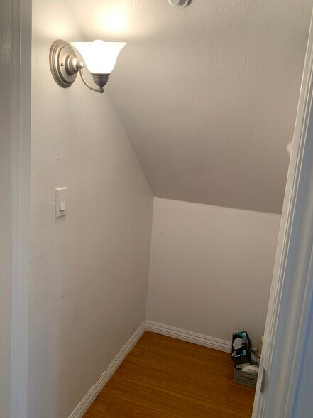Building Photo - 3711 Baldwin St