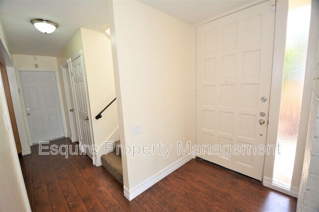 Building Photo - 1629 Pierside Ln