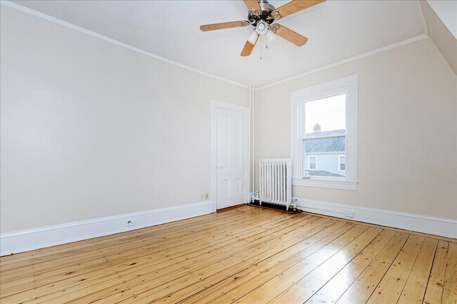 Building Photo - 7 Lapham St