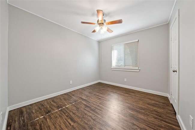 Building Photo - 2415 Burleson Ct