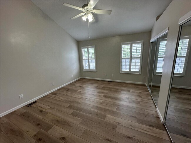 Building Photo - 16543 Carriage View Ct