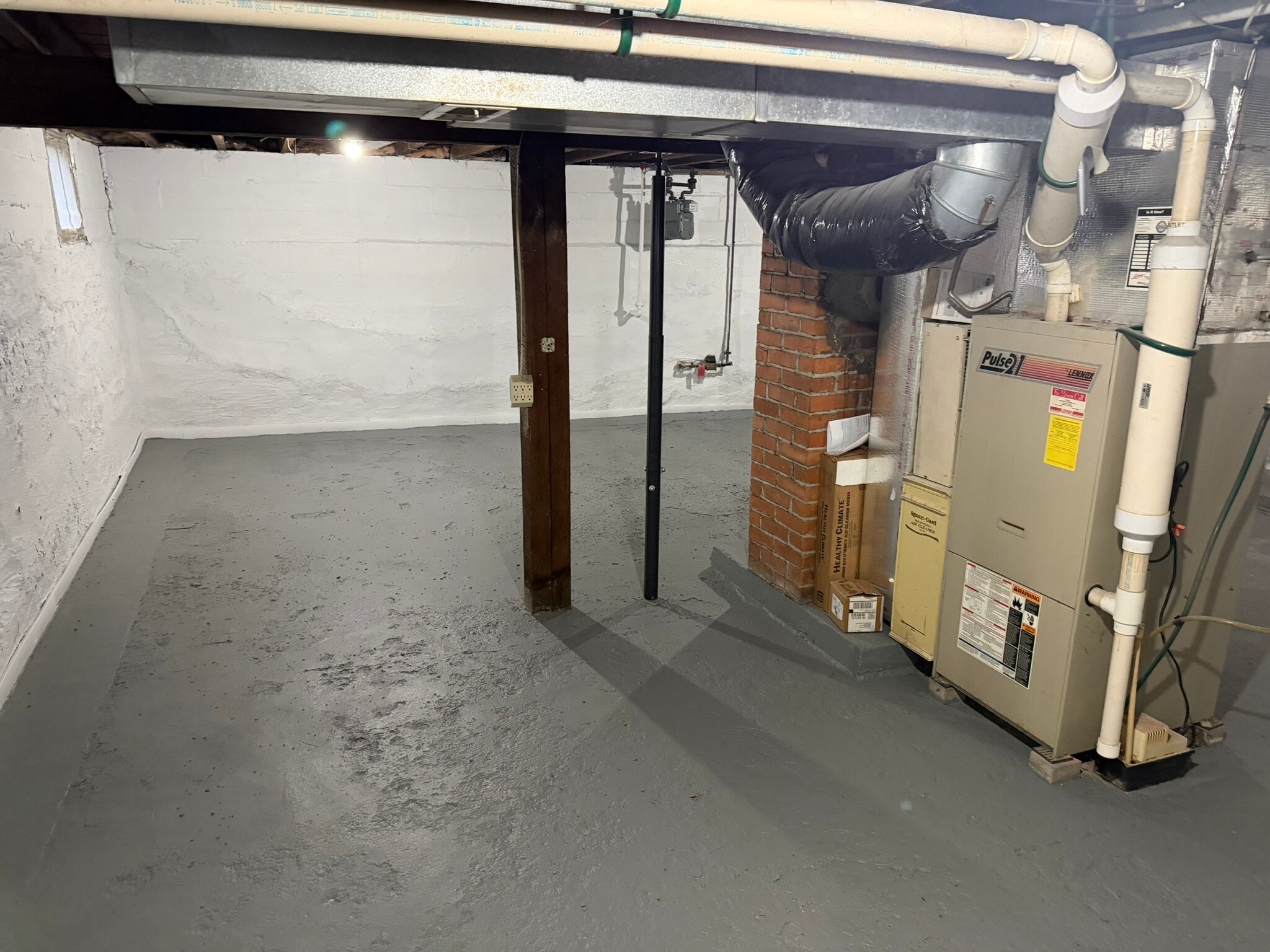 Building Photo - 594 N 21st St