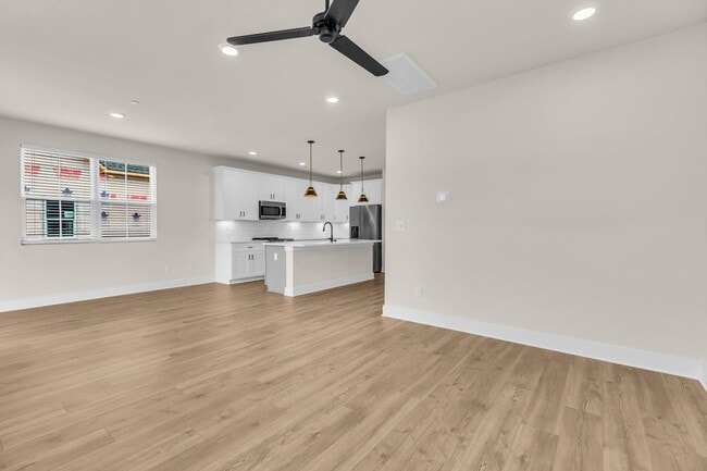 Building Photo - NEW BUILD