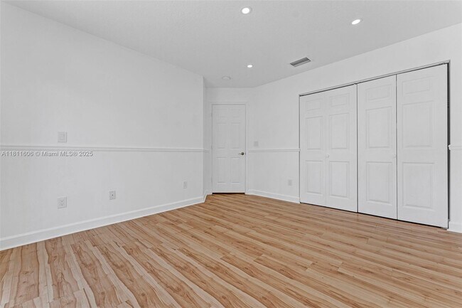 Building Photo - 4741 NW 94th Ct