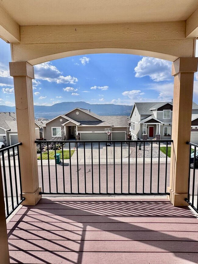 Building Photo - Beautifully Maintained Woodmoor Home Featu...