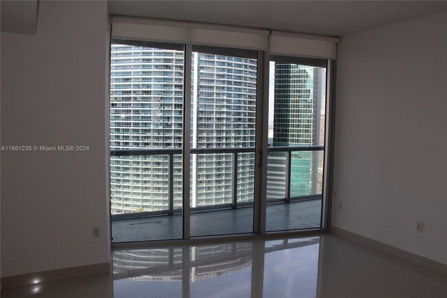 Building Photo - 465 Brickell Ave