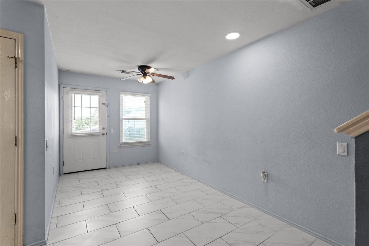 Building Photo - 12421 Briarcreek Loop