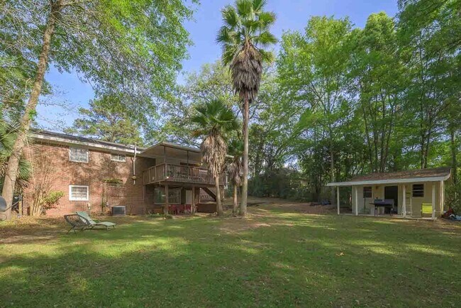 Building Photo - 200 Westminster Dr