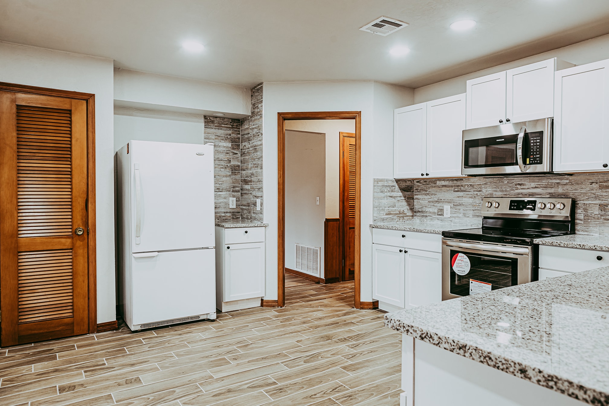 Kitchen - 5331 Indian Hill Rd