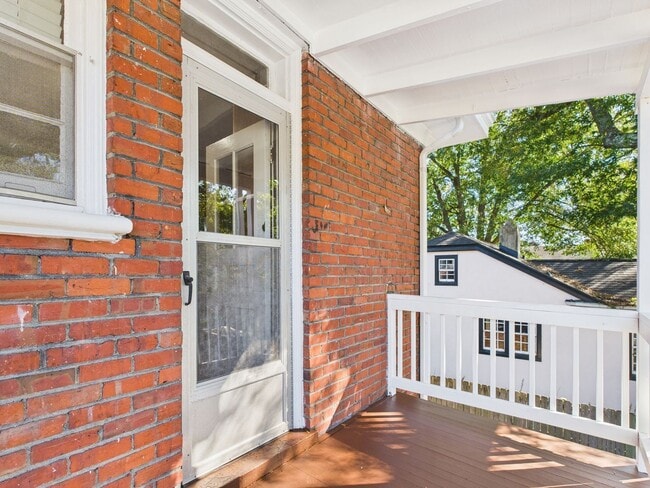 Building Photo - 4222 Chamberlayne Ave