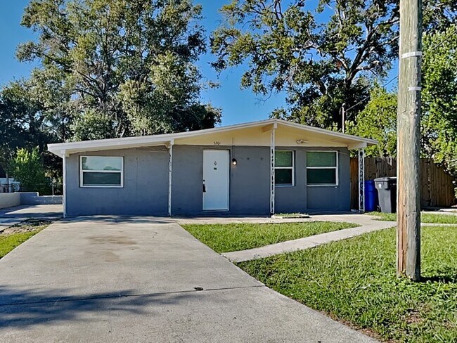 Primary Photo - 5701 E 30th Ave
