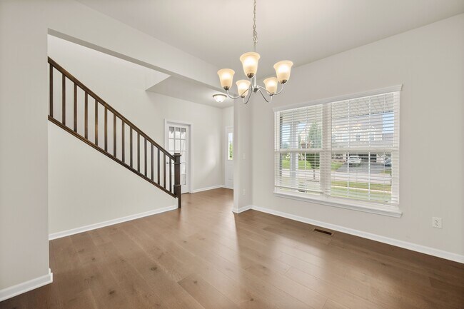 Building Photo - 406 Mary Ann Cir
