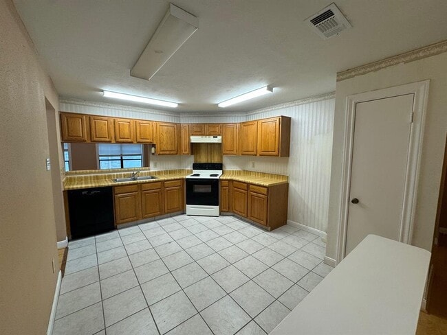 Building Photo - 2218 S Ferrisburg Ct