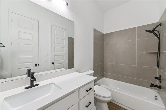 Building Photo - 2907 Tanager Trace