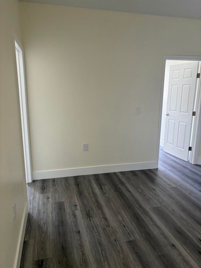 Building Photo - 9860 NW 20th Ct