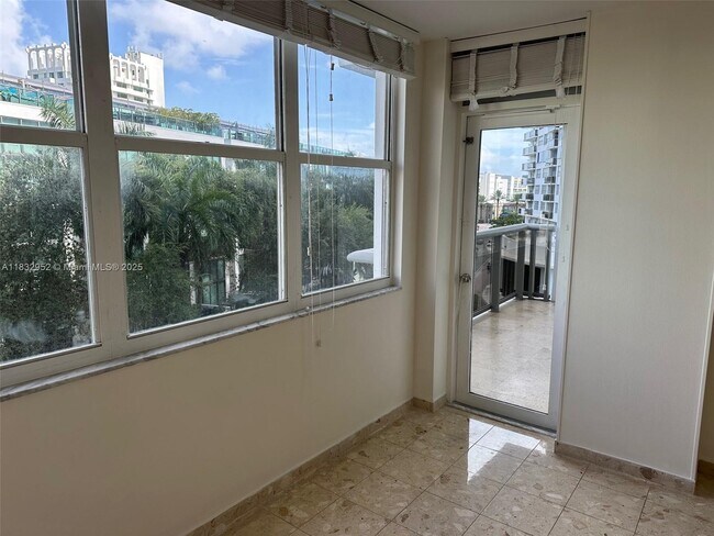 Building Photo - 6039 Collins Ave
