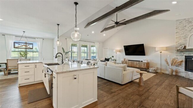 Building Photo - 4103 SW Wheatgrass Blvd