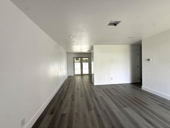 Building Photo - 2785 Reo Ln